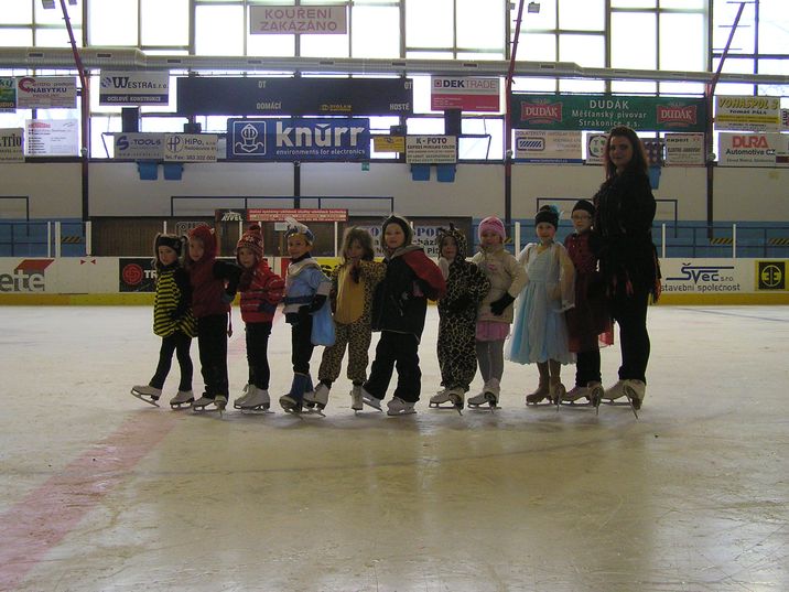 poslední trénink 2012-2013 - karneval_20