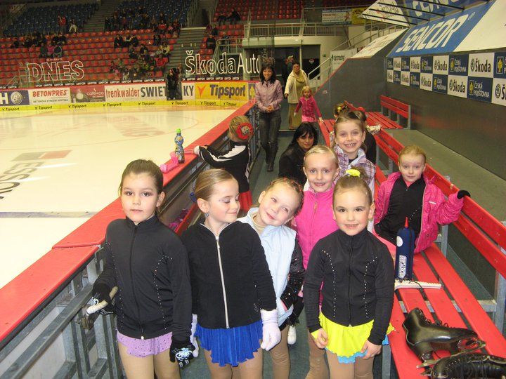 Maruška,Sárinka,Zuzanka,Eliška,Verunka,Adélka,Natálka